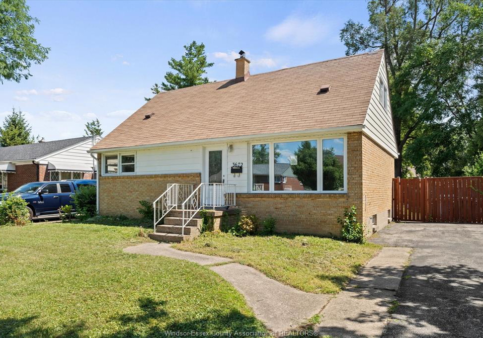 3672-morris-drive-windsor-ontario-26019714