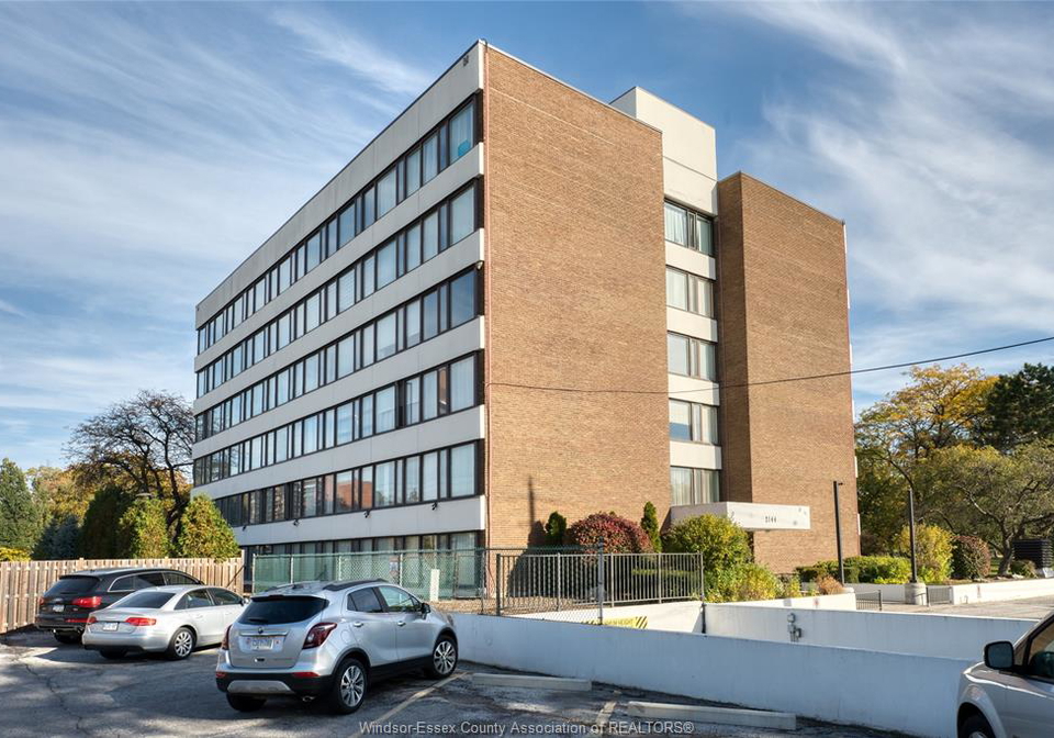 2144-pelissier-windsor-ontario-26019717