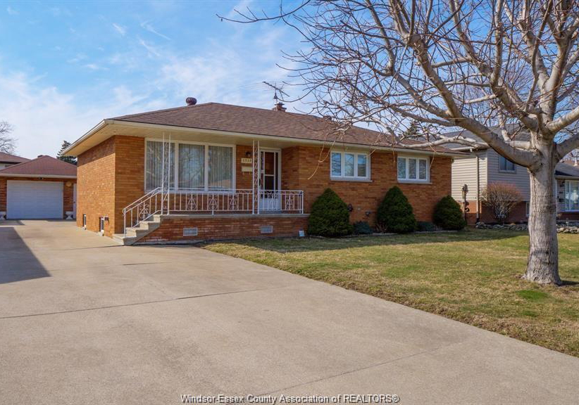 2929-austen-drive-windsor-ontario-26019720