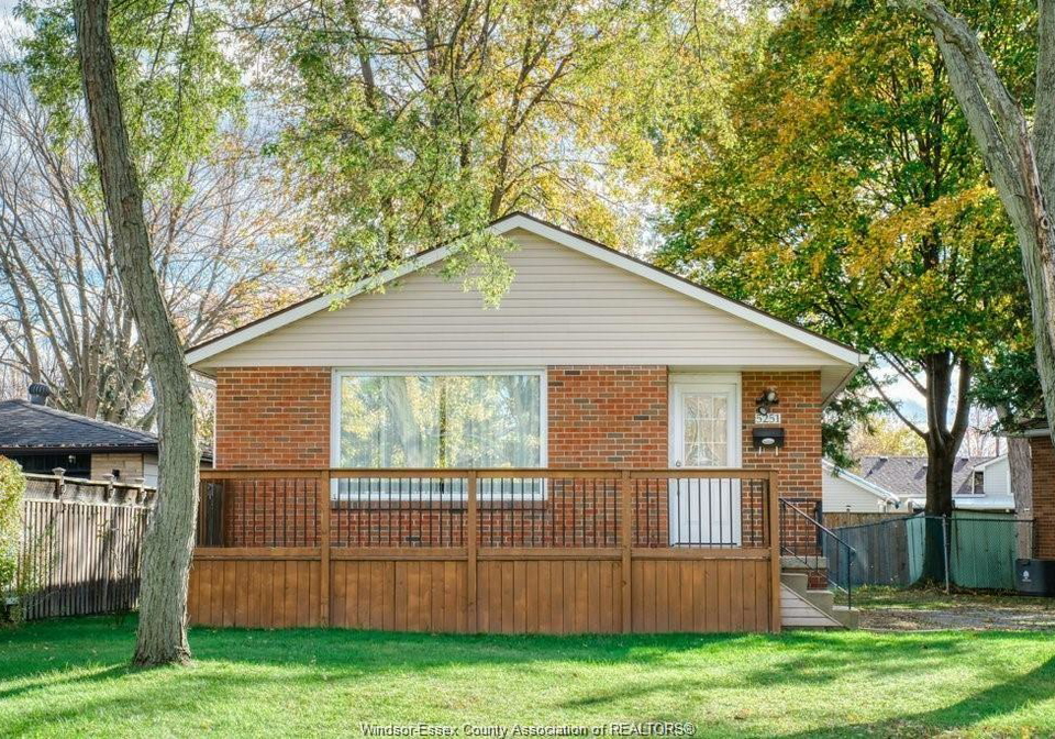 5251-grand-boulevard-windsor-ontario-26019722