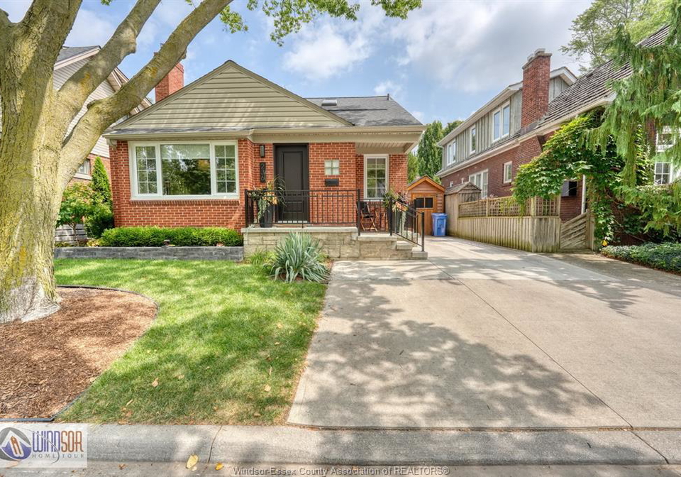 236-prado-windsor-ontario-26019727