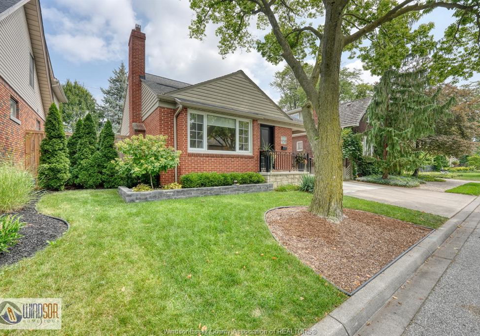 236-prado-windsor-ontario-26019727