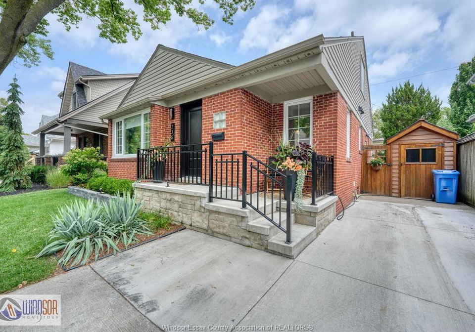 236-prado-windsor-ontario-26019727