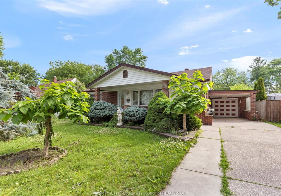 3180-morris-windsor-ontario-26019728