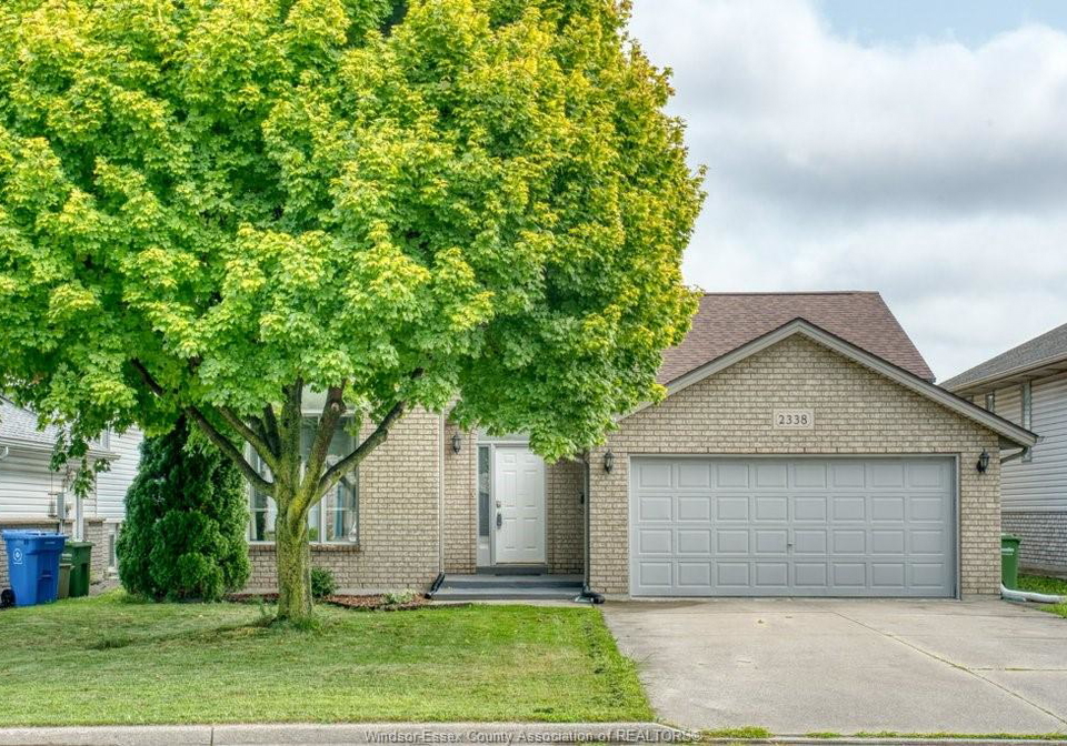 2338-northway-avenue-windsor-ontario-26019757