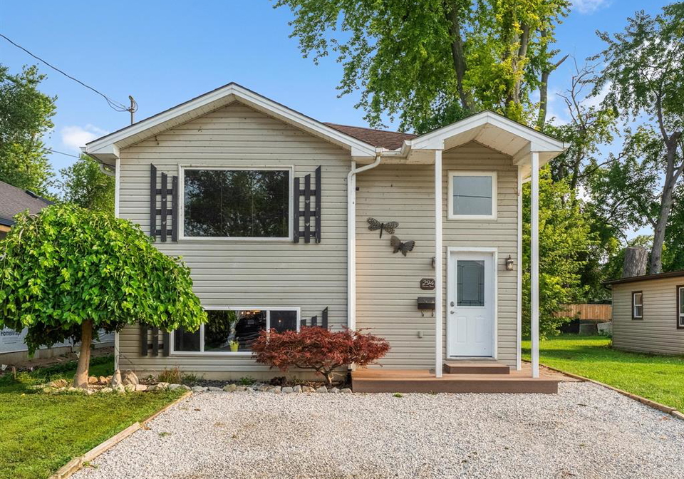 294-erieview-drive-kingsville-ontario-26019793