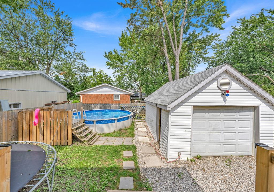 103-laird-essex-ontario-26019796