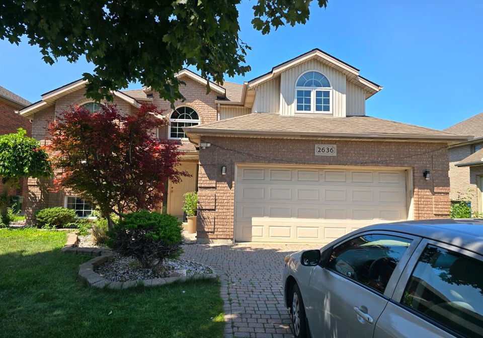 2636-fleming-court-south-west-windsor-ontario-26019807