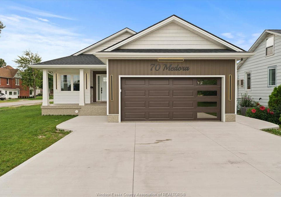 70-medora-avenue-east-essex-ontario-26019824
