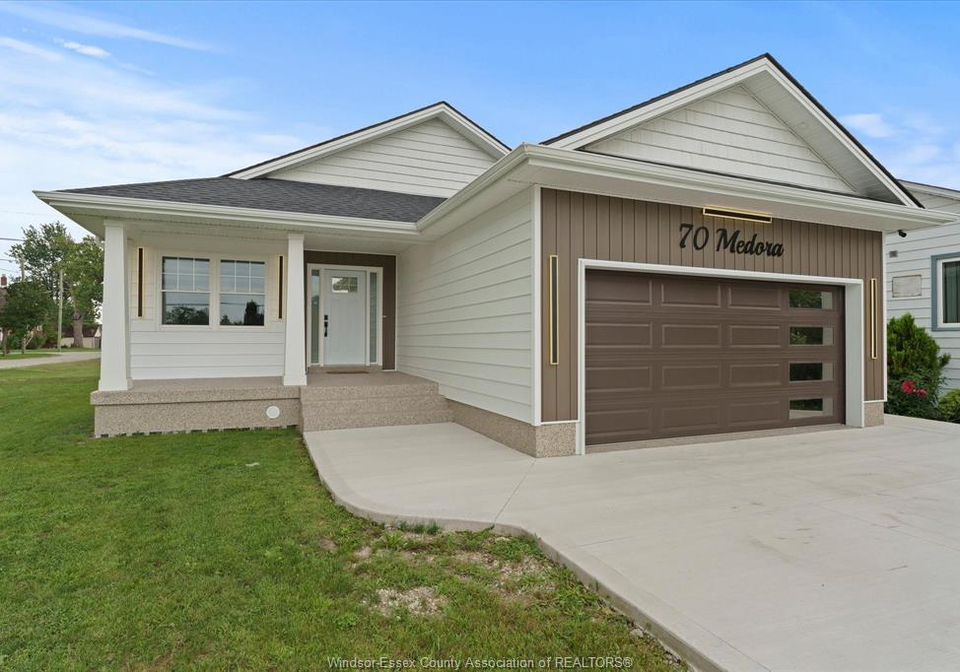 70-medora-avenue-east-essex-ontario-26019824
