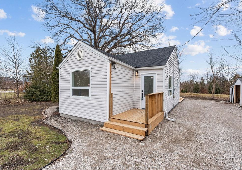 23-scott-lane-mcgregor-ontario-26019830