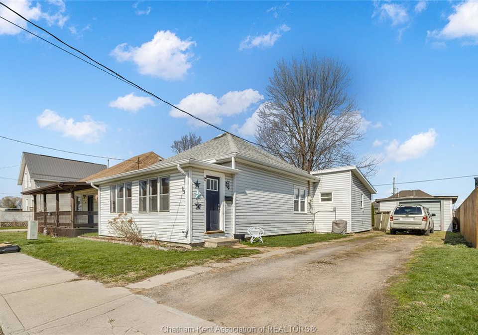 23-degge-street-chatham-ontario-26019836
