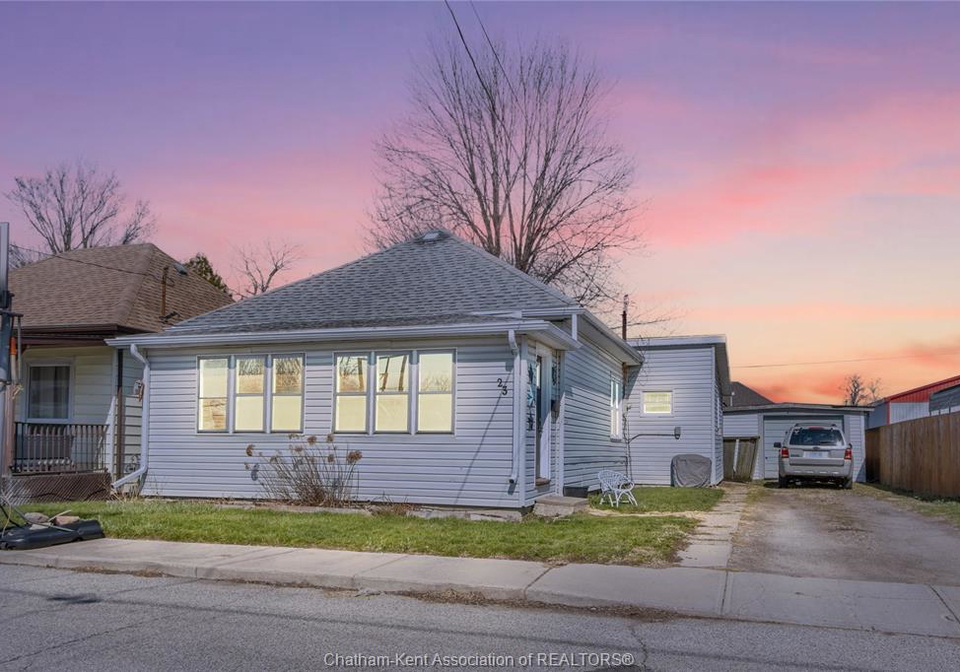 23-degge-street-chatham-ontario-26019836