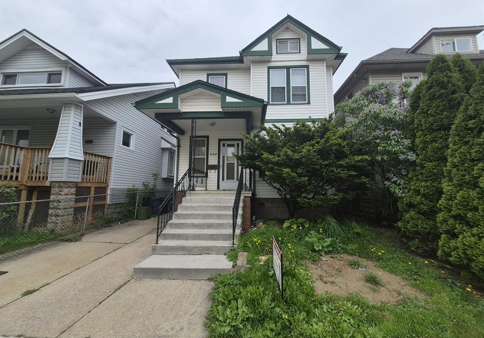 238-belleview-avenue-windsor-ontario-26019849