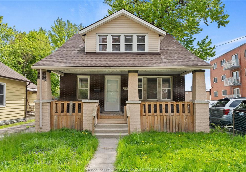 3185-donnelly-windsor-ontario-26019860