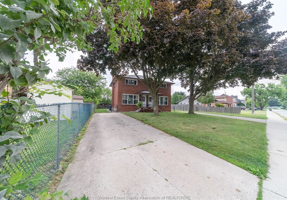 824-826-smeeton-windsor-ontario-26019889