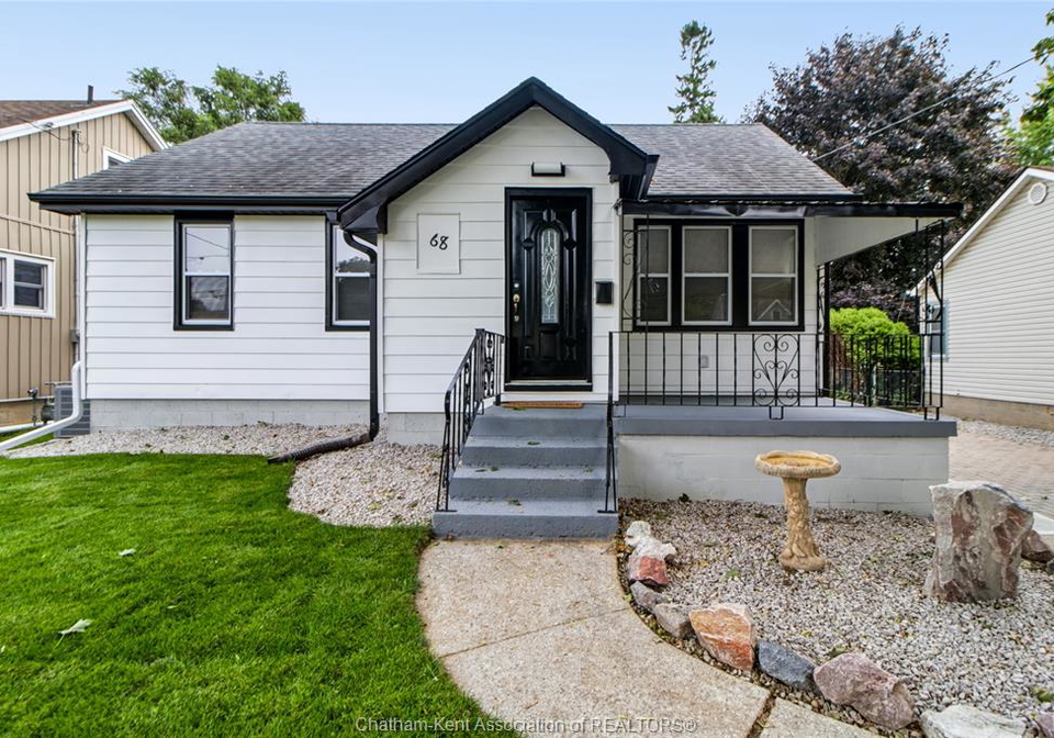 68-tweedsmuir-avenue-east-chatham-ontario-26019913