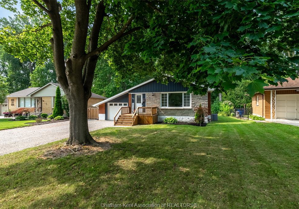 54-woodland-avenue-chatham-ontario-26019917