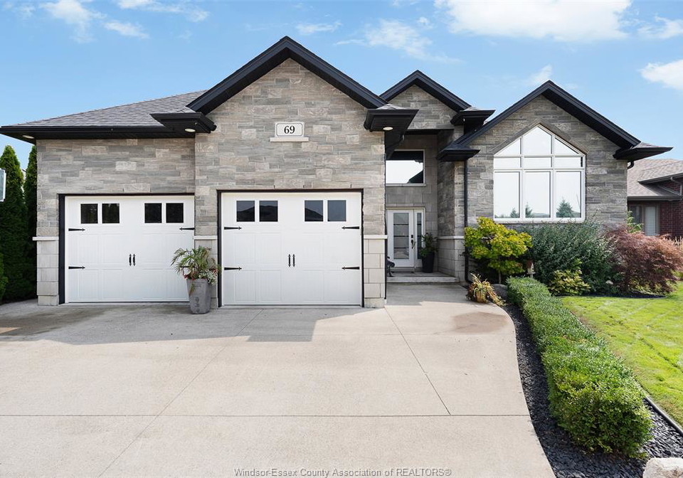 69-conservation-boulevard-kingsville-ontario-26019940