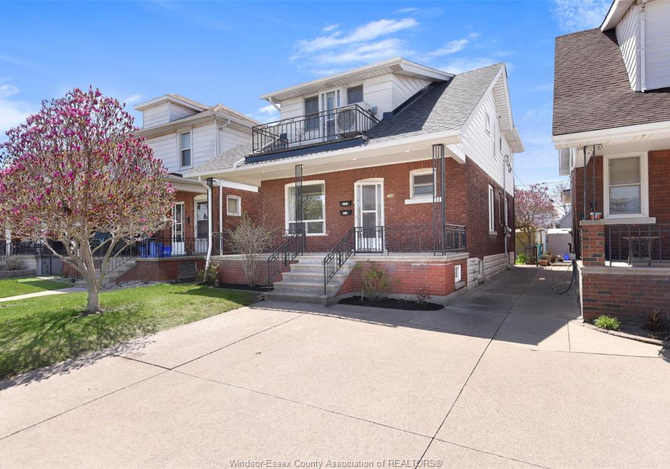 1069-marentette-avenue-windsor-ontario-26019941