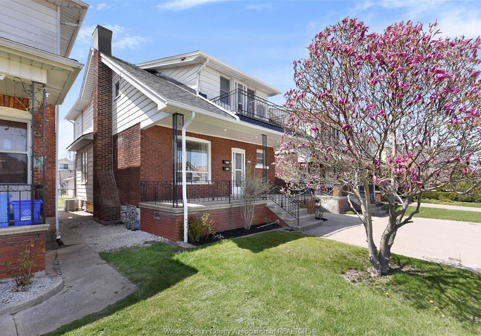 1069-marentette-avenue-windsor-ontario-26019941