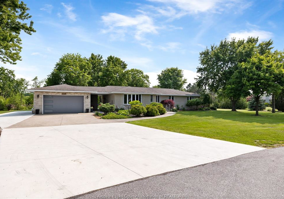 1226-aimee-street-lakeshore-ontario-26019942