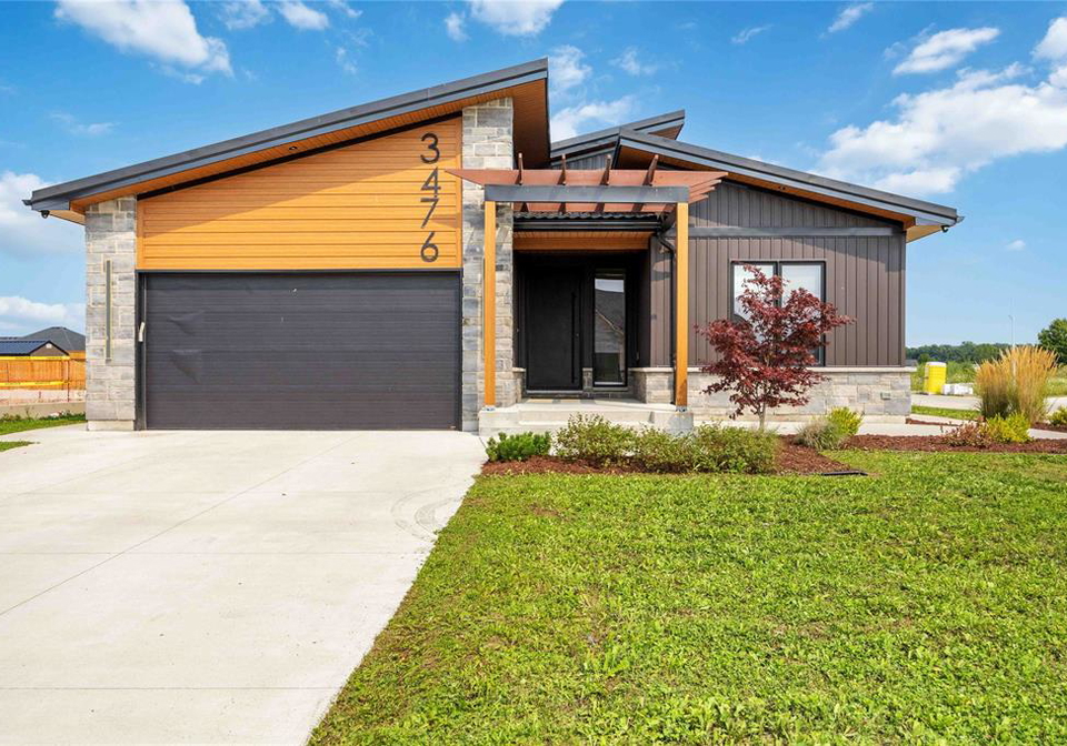 3476-paul-crescent-plympton-wyoming-ontario-26019955