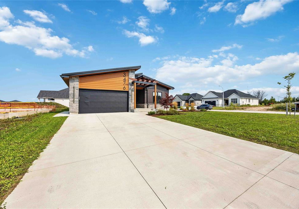 3476-paul-crescent-plympton-wyoming-ontario-26019955