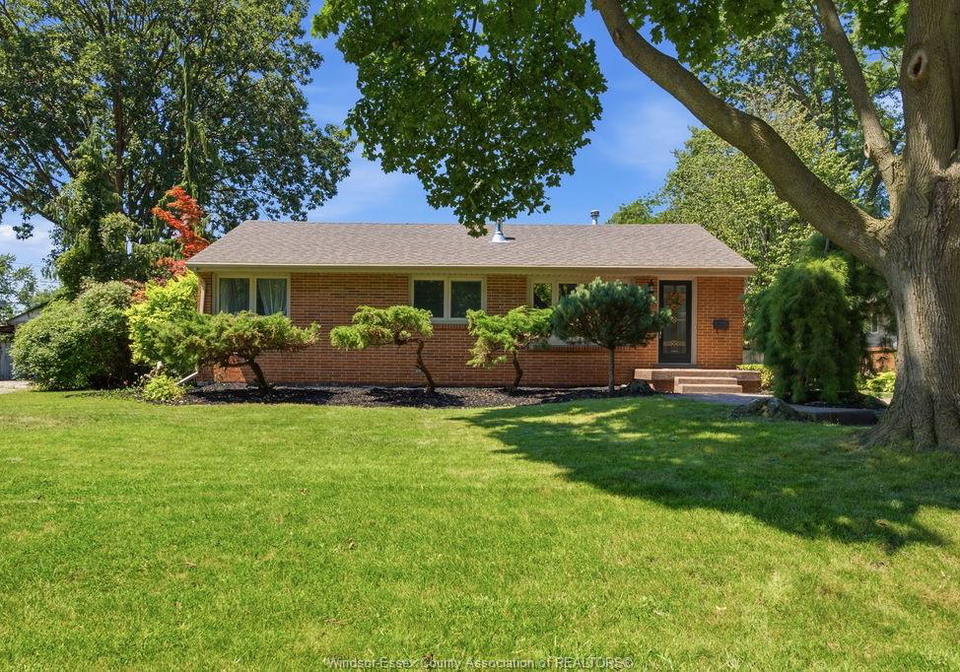 251-st-marks-road-tecumseh-ontario-26019969