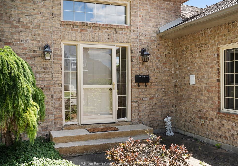 259-crownridge-boulevard-amherstburg-ontario-26019985