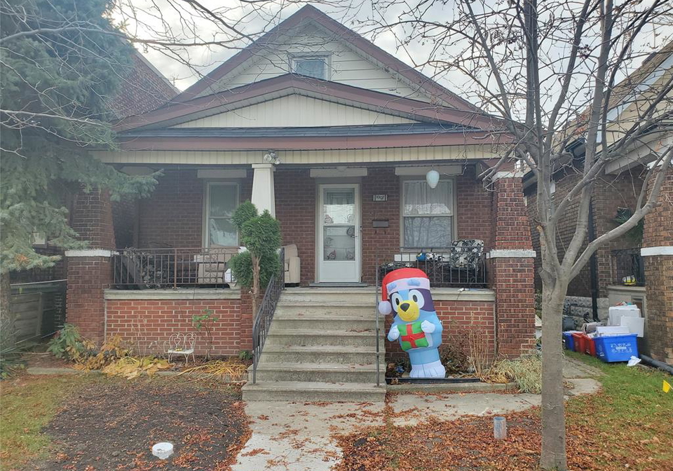 1097-elsmere-avenue-windsor-ontario-26019987