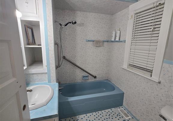 1097-elsmere-avenue-windsor-ontario-26019987