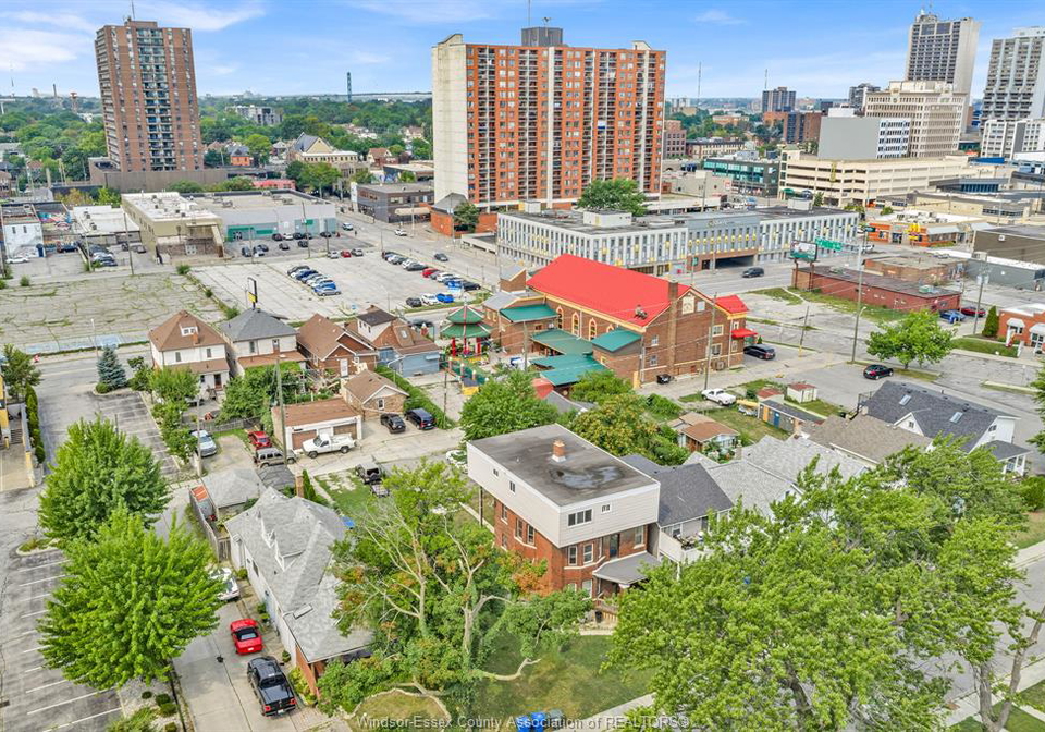 751-windsor-avenue-windsor-ontario-26019996