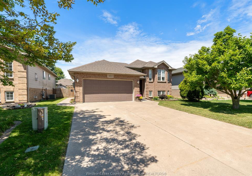 3883-aristotle-crescent-windsor-ontario-26020016