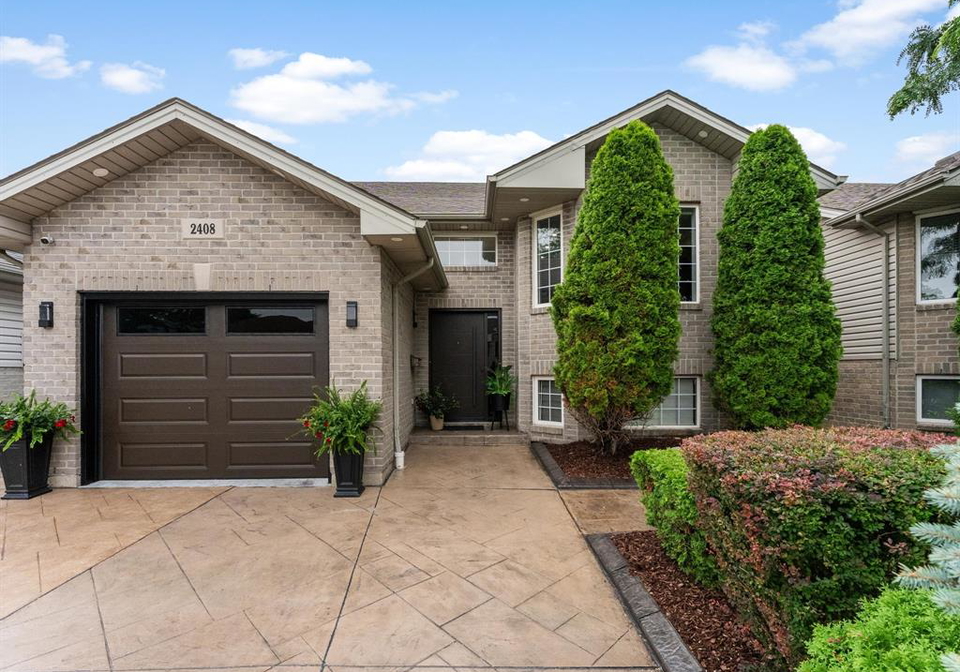 2408-waterford-avenue-windsor-ontario-26020022