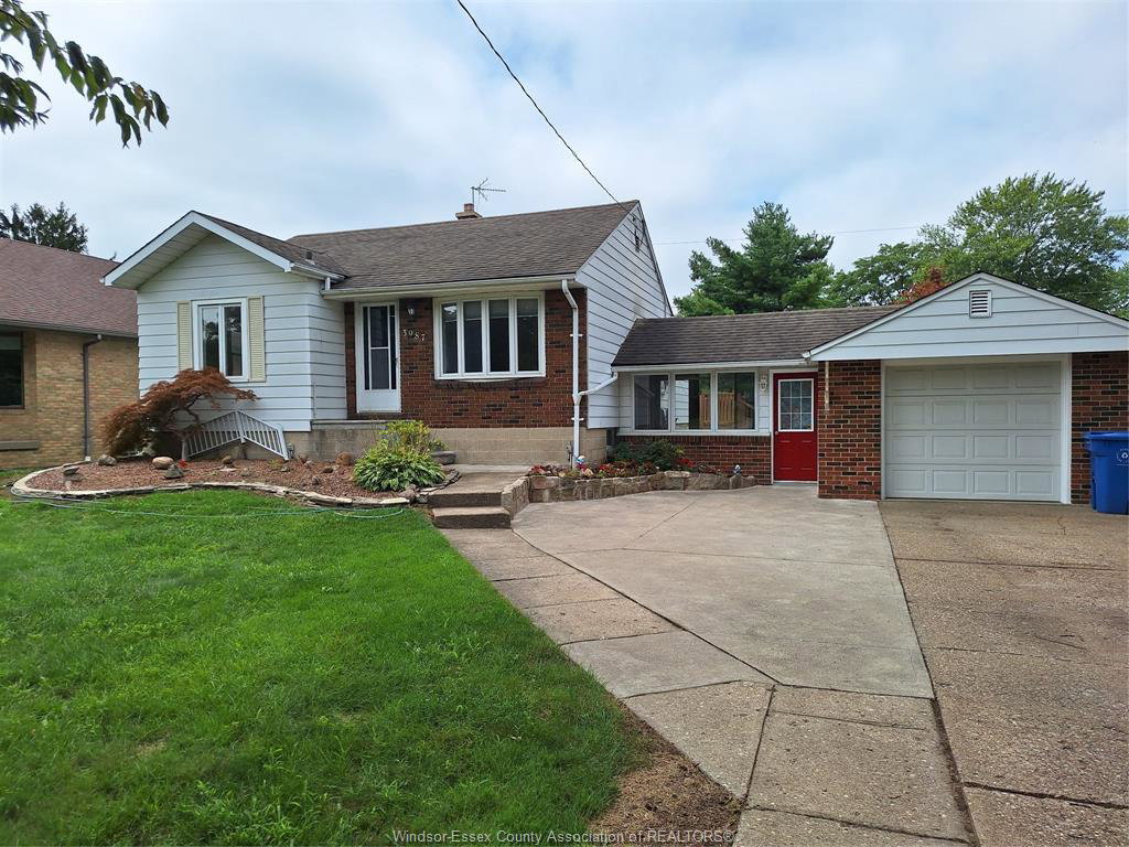 3987-casgrain-windsor-ontario-26020046