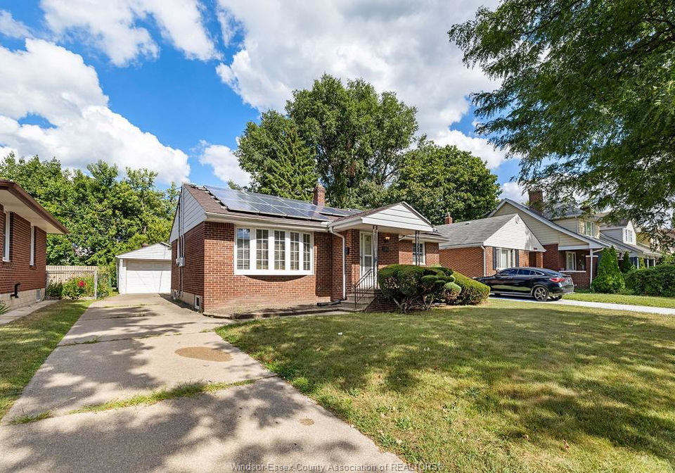386-partington-avenue-windsor-ontario-26020048