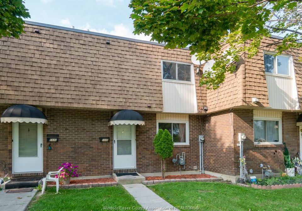 5446-lassaline-windsor-ontario-26020062