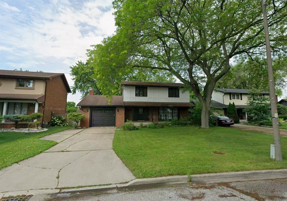 3045-claxton-court-windsor-ontario-26020106
