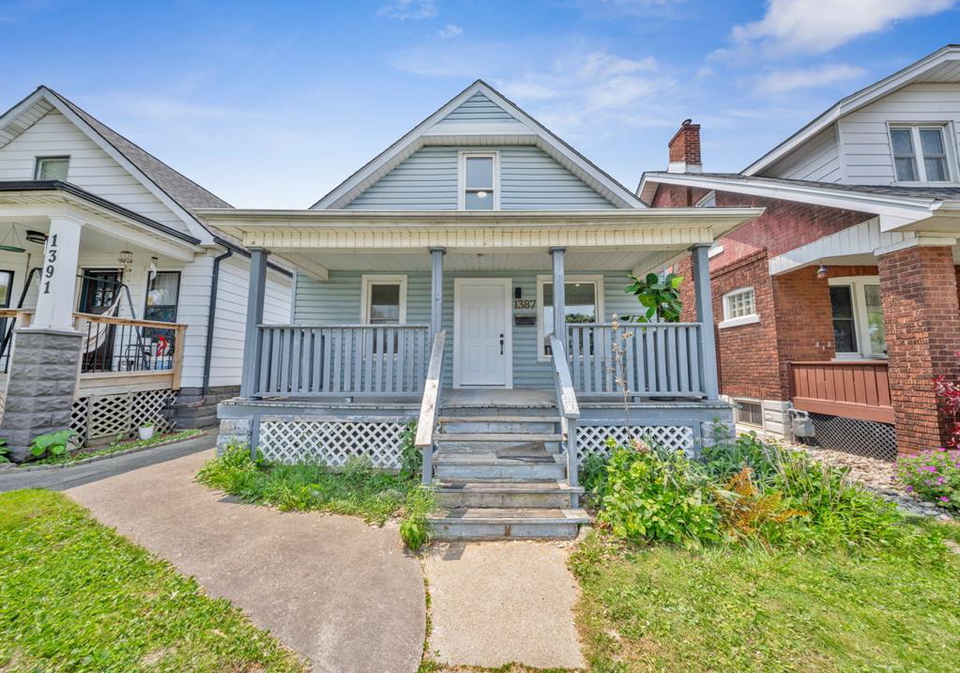 1387-lincoln-road-windsor-ontario-26020127