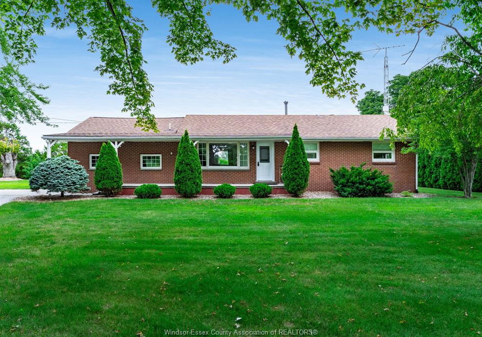 21300-tecumseh-road-tilbury-north-ontario-26020129
