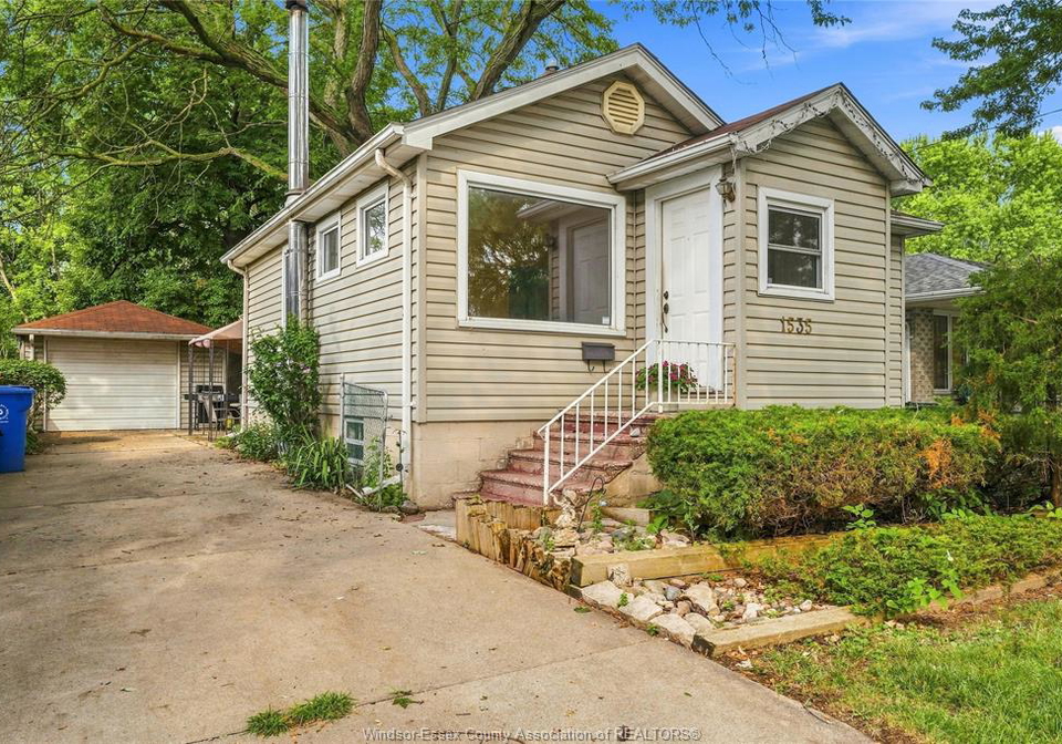 1535-buckingham-drive-windsor-ontario-26020131
