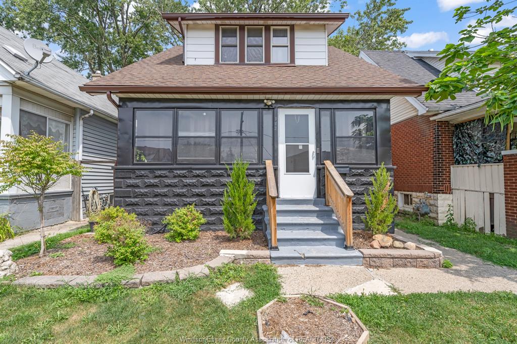982-elm-avenue-windsor-ontario-26020151