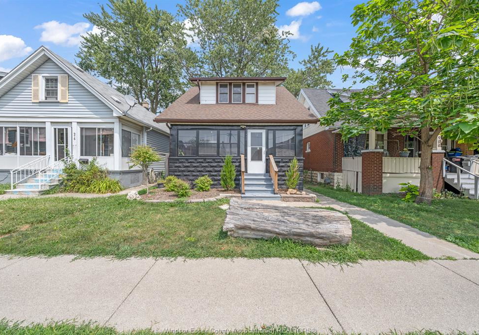 982-elm-avenue-windsor-ontario-26020151