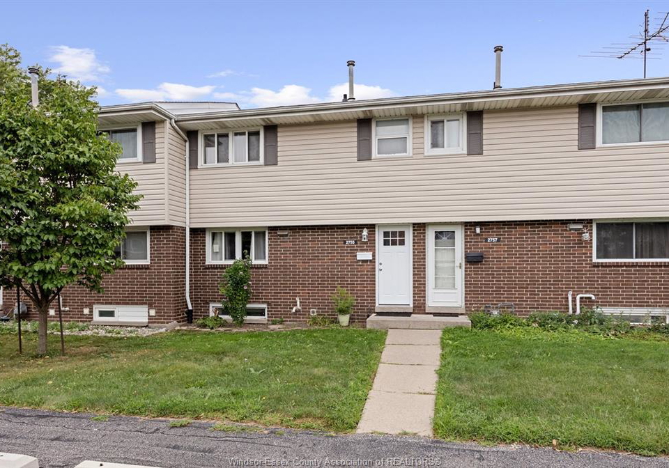 2755-meadowbrook-windsor-ontario-26020157