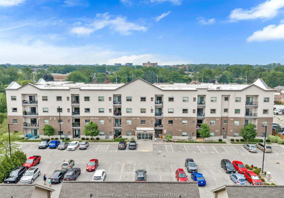 8475-wyandotte-street-east-windsor-ontario-26020162