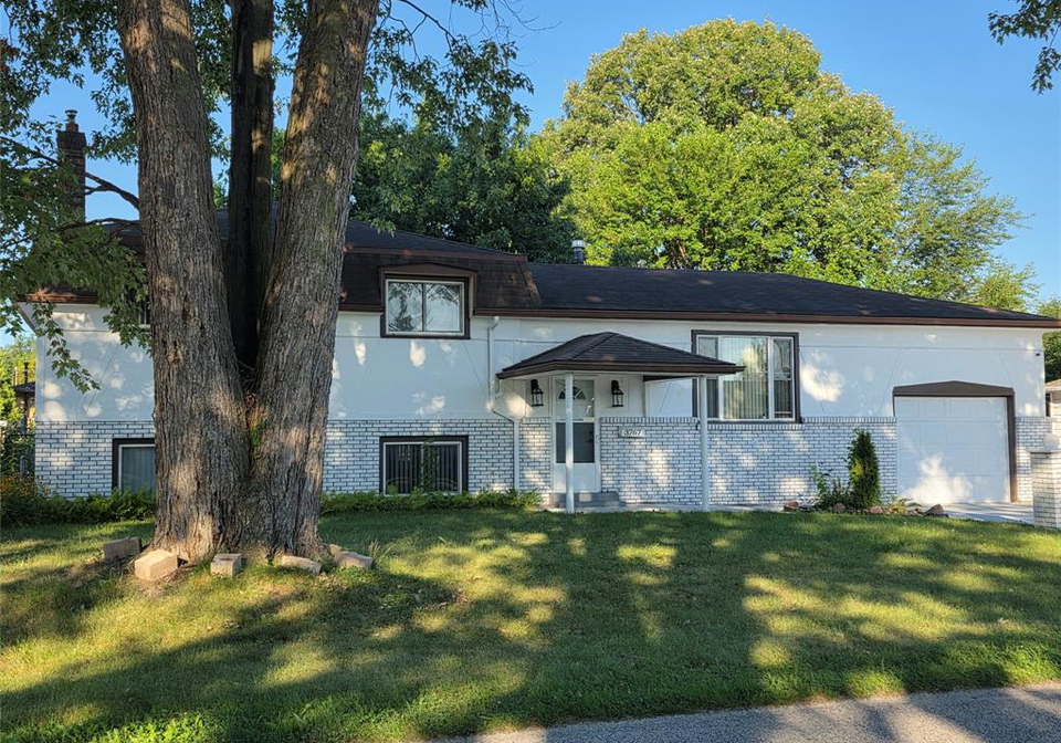 3767-turner-windsor-ontario-26020186