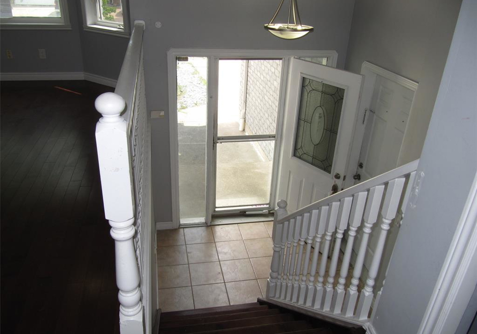 1495-clover-avenue-windsor-ontario-26020195