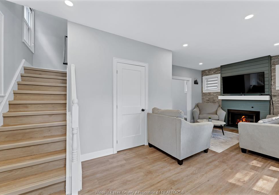 1516-dougall-avenue-windsor-ontario-26020196