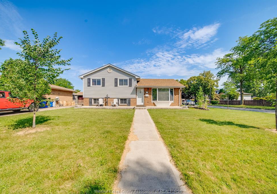 5122-colbourne-drive-windsor-ontario-26020207